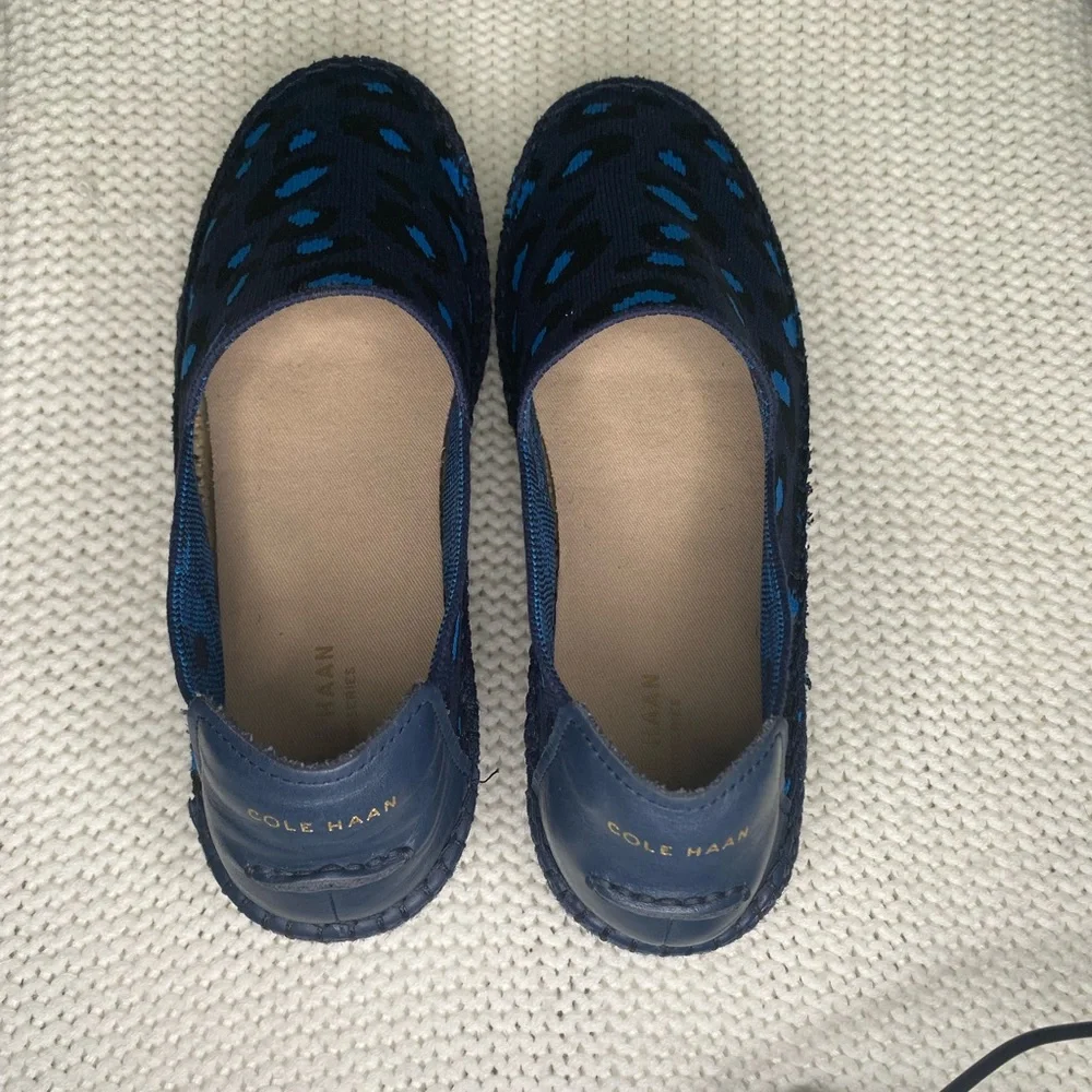 Cole Haan Cloudfeel Stitchlite Knit Espadrille 9B Shoe Women’s Blue Cheetah